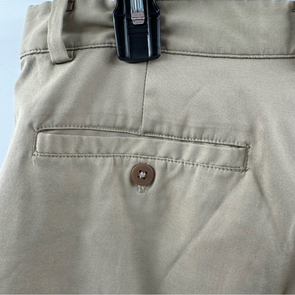 Nike Men’s Khaki Dri-FIT Golf Shorts – Size 32/M, Zipper Fly - Picture 7 of 10